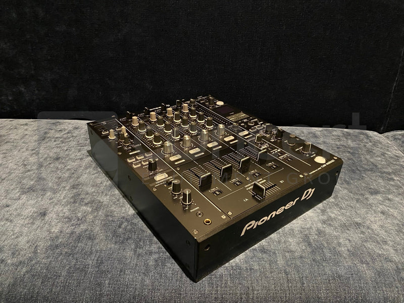 Load image into Gallery viewer, Pioneer DJM-900NXS2 & CDJ-2000NXS2 - 1 pcs available-Pioneer-Concert Gear