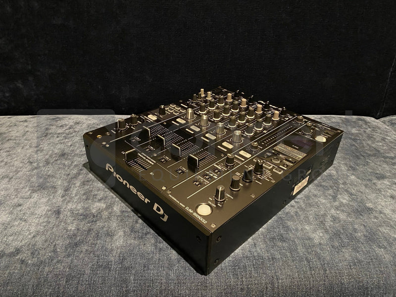 Load image into Gallery viewer, Pioneer DJM-900NXS2 & CDJ-2000NXS2 - 1 pcs available-Pioneer-Concert Gear